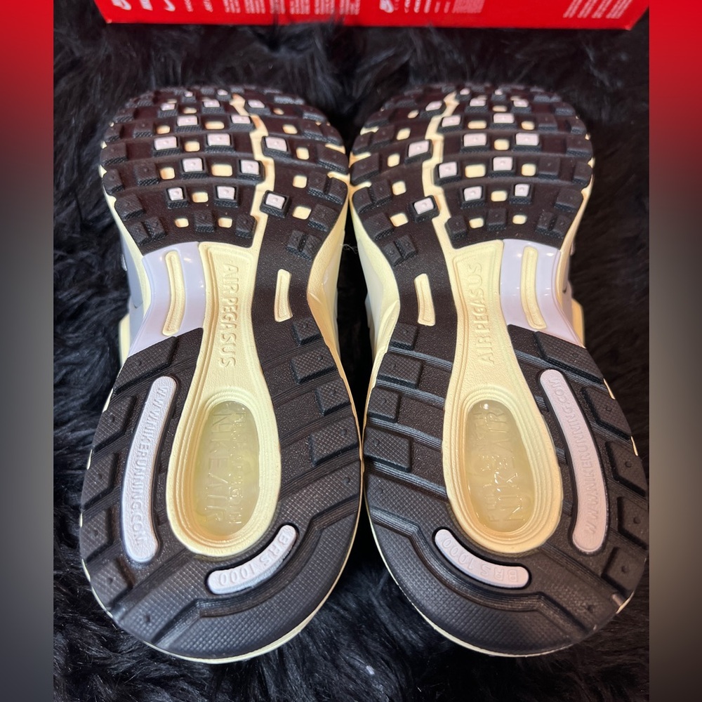 🔥 NEW | Nike Air Pegasus Wave
Pure Platinum Metallic Platinum Black | Size 11M - Picture 5 of 8